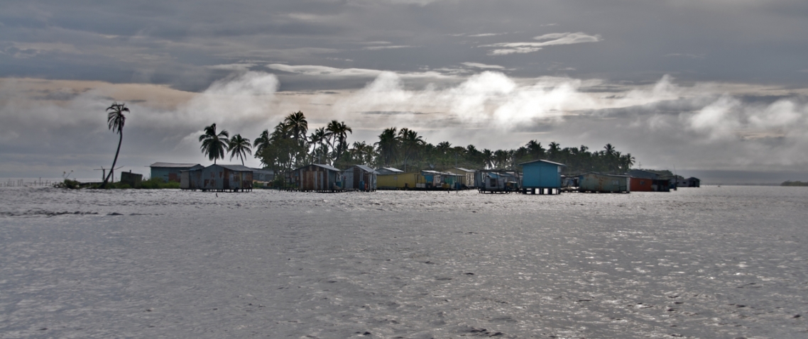 Palafitos en el Catatumbo, lago de Maracaibo
